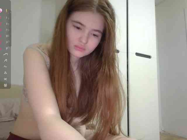 ShareeRivali webcam