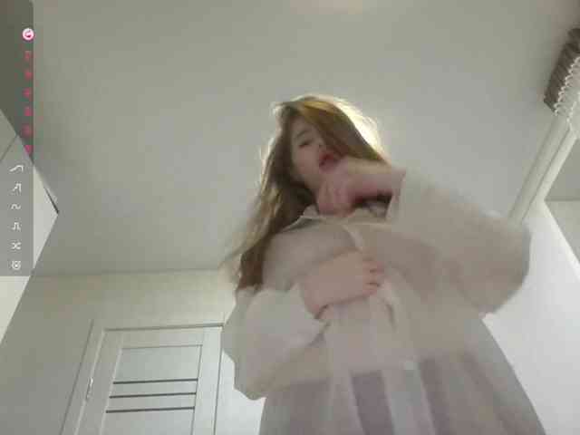 ShareeRivali webcam