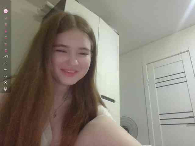 ShareeRivali webcam