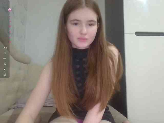 ShareeRivali webcam