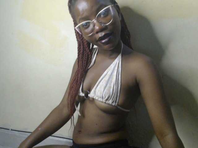 Xresi live cam on BongaCams