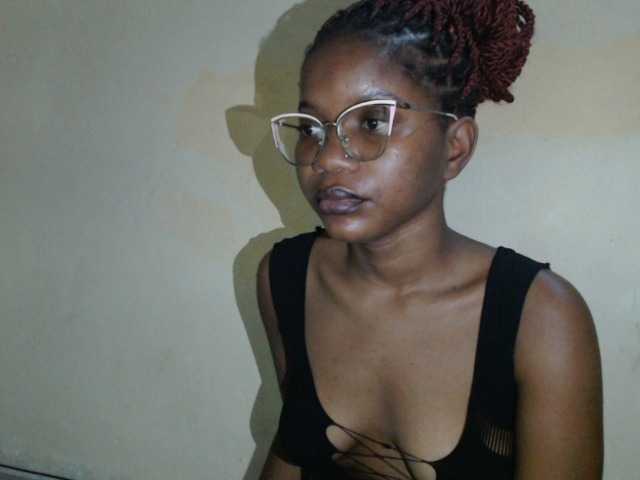 Xresi live cam on BongaCams