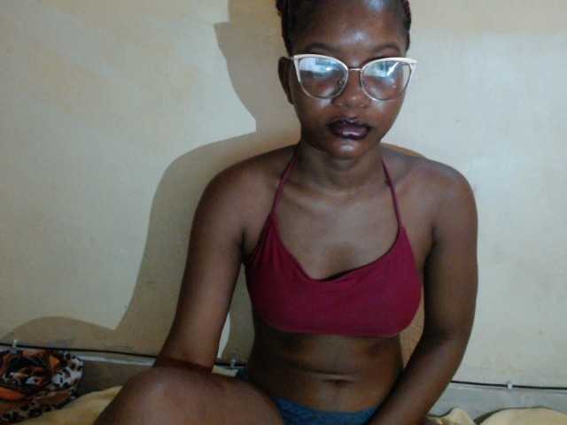 Xresi live cam on BongaCams