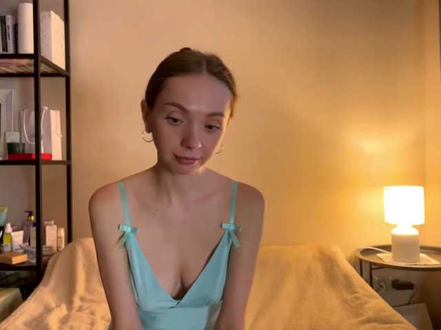 AdrianaScott live cam on BongaCams