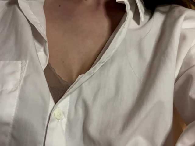 AdrianaScott live cam on BongaCams