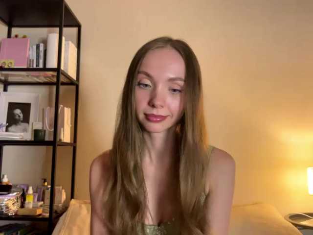 AdrianaScott live cam on BongaCams
