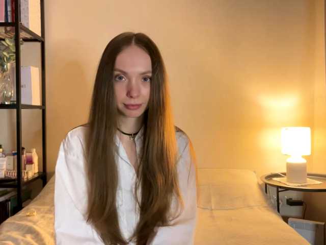 AdrianaScott live cam on BongaCams