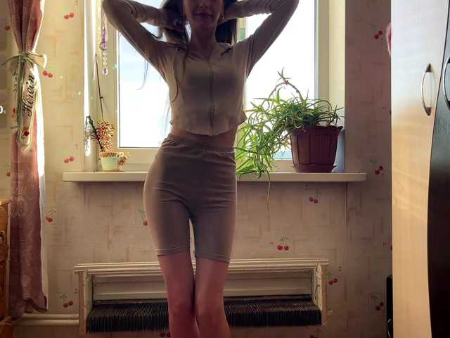 AdrianaScott live cam on BongaCams