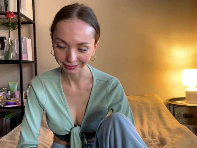 AdrianaScott live cam preview