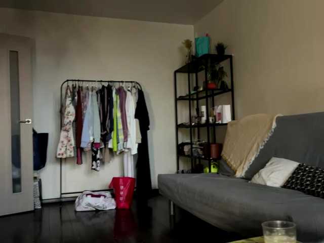 AdrianaScott live cam on BongaCams