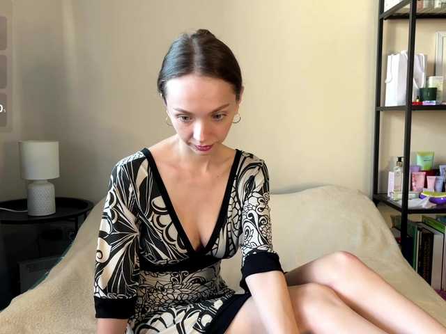 AdrianaScott live cam on BongaCams
