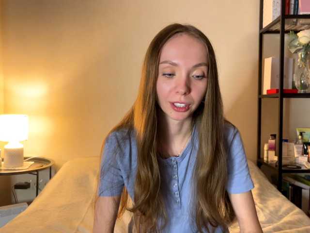 AdrianaScott live cam on BongaCams