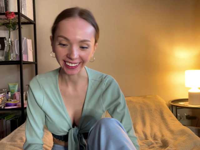 AdrianaScott live cam preview