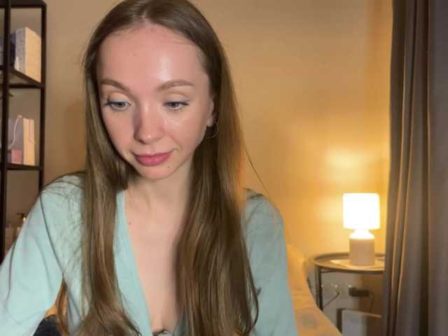 AdrianaScott live cam on BongaCams
