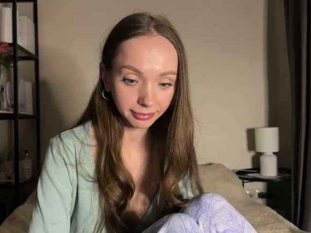 AdrianaScott live cam on BongaCams