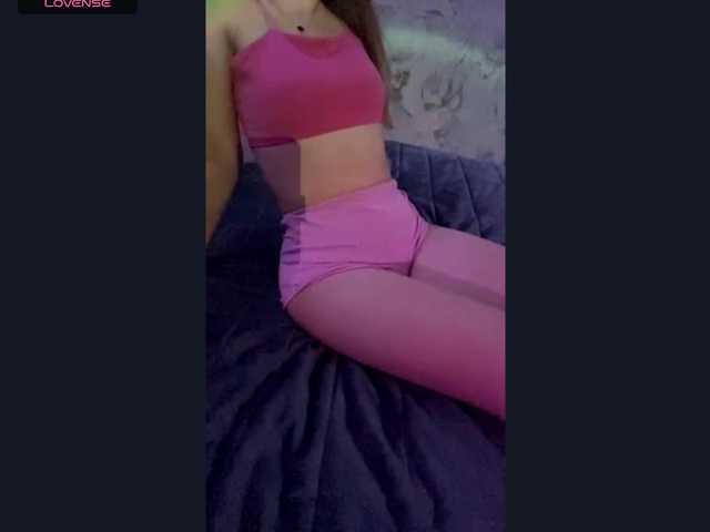 DivineAuraa live cam on BongaCams