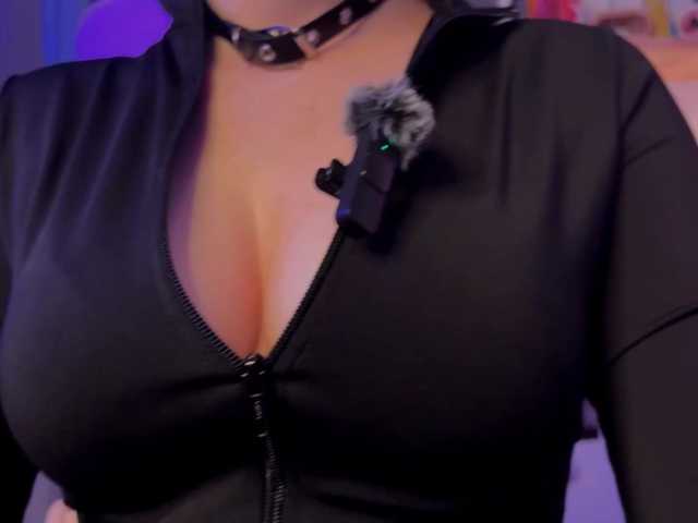 LanaLutz live cam on BongaCams
