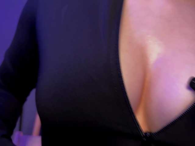 LanaLutz live cam on BongaCams