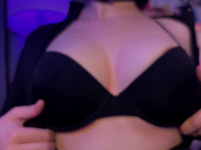 LanaLutz live cam on BongaCams