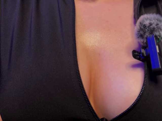 LanaLutz live cam on BongaCams