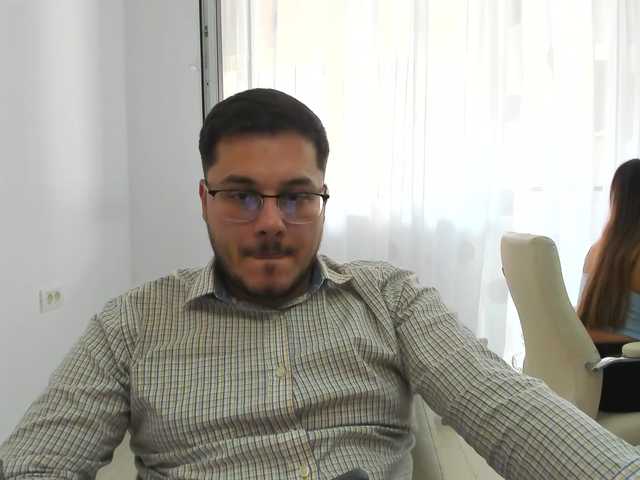 le modèle Christiann est en webcam porno dans un show sur le site bongacams, il possède les tags suivants: White/Caucasian,Brunette,Trimmed
