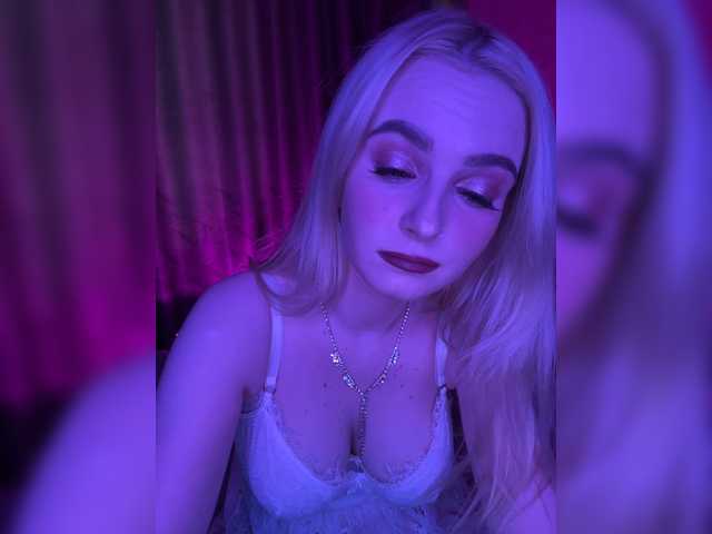 OlyMuse live cam on BongaCams