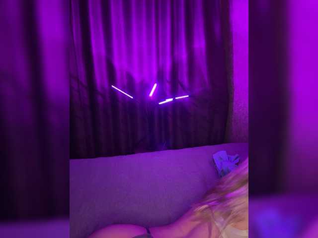 OlyMuse live cam preview