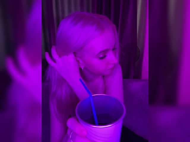 OlyMuse live cam on BongaCams