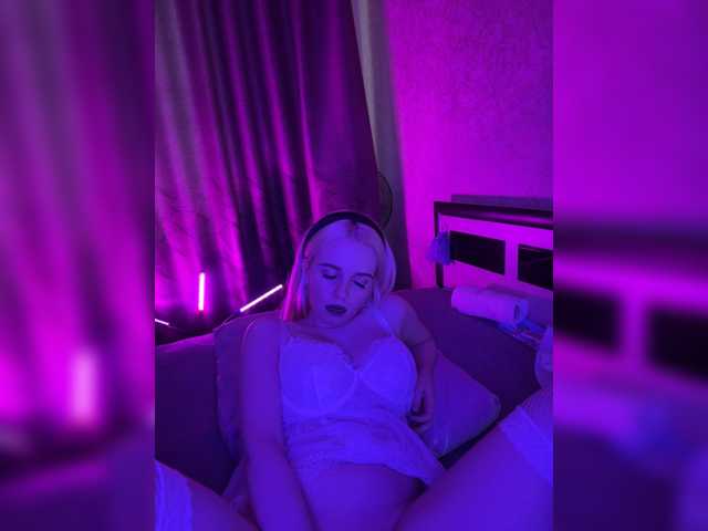 OlyMuse live cam on BongaCams