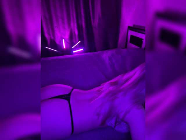 OlyMuse live cam preview