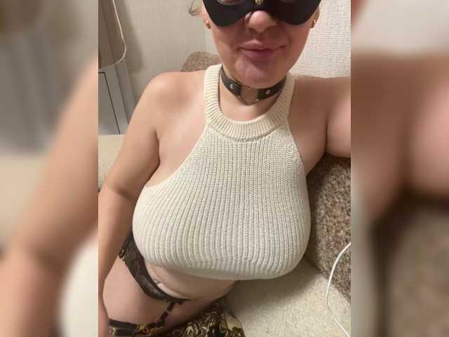 XLunaFisherX live cam on BongaCams