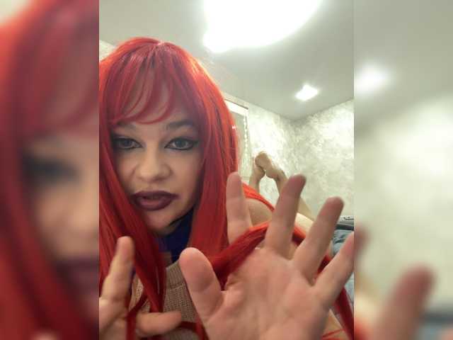 Luna341 live cam on BongaCams