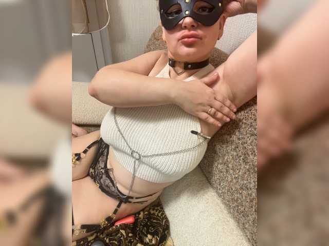 XLunaFisherX live cam on BongaCams