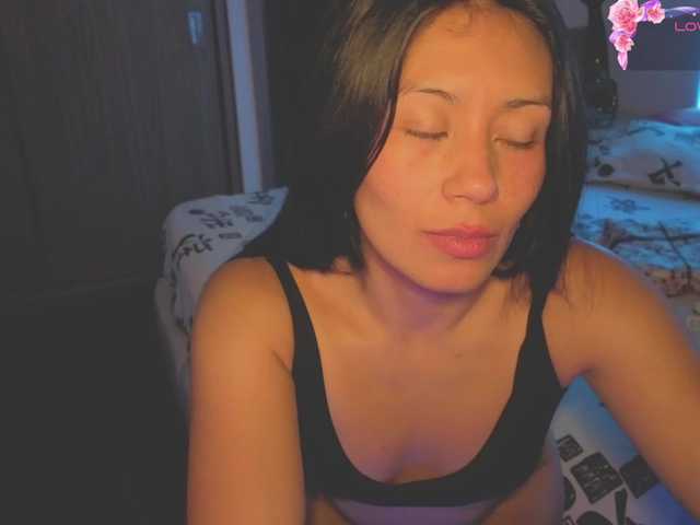 PatiSmith live cam on BongaCams