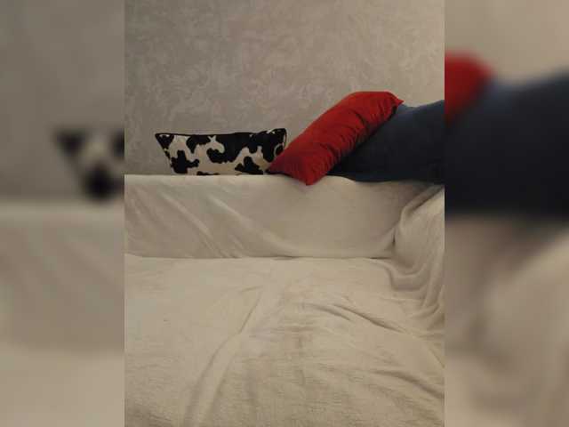 NotYourMuse1 live cam preview
