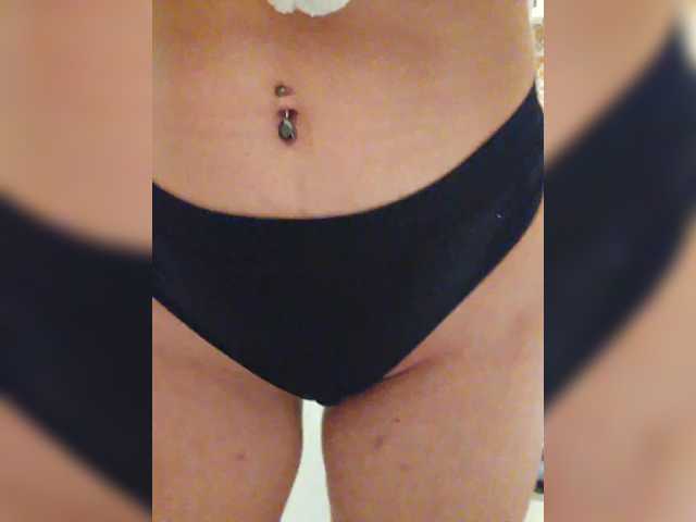 NotYourMuse1 live cam on BongaCams
