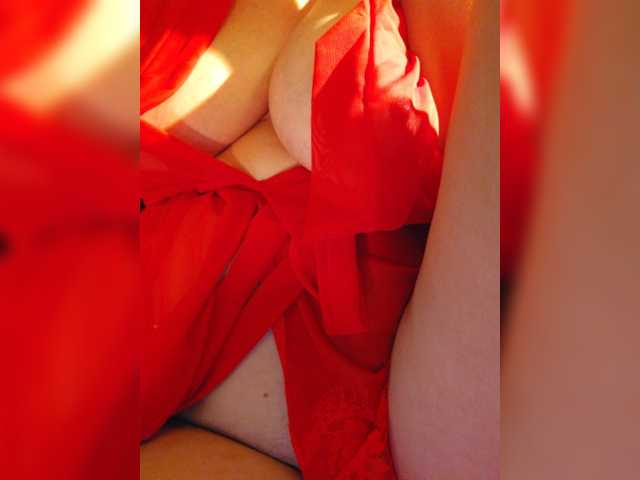 NotYourMuse1 live cam on BongaCams