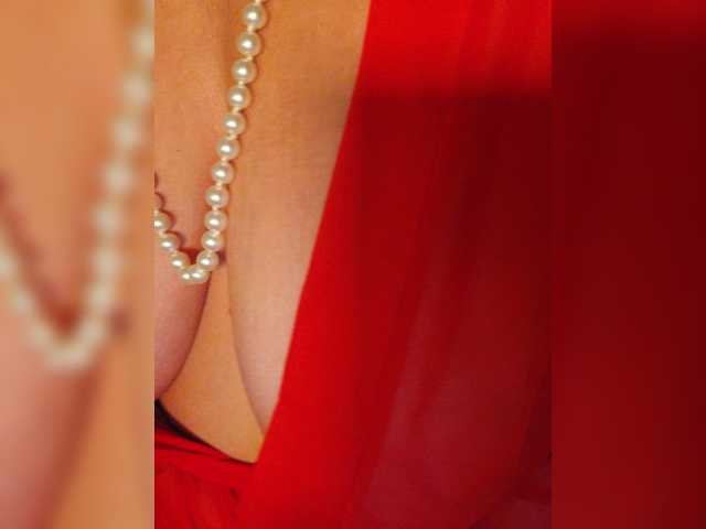 NotYourMuse1 live cam on BongaCams