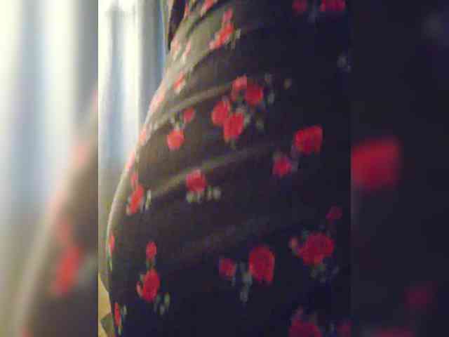NotYourMuse1 webcam