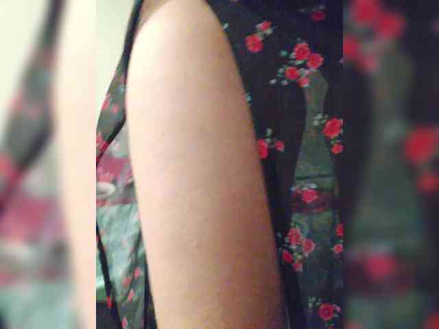 NotYourMuse1 webcam