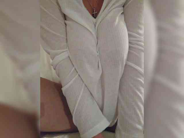 NotYourMuse1 webcam
