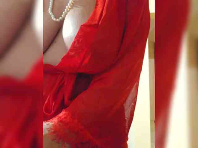 NotYourMuse1 webcam