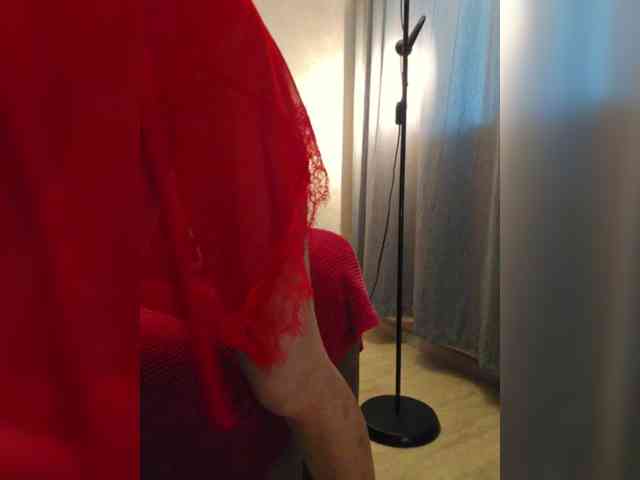 NotYourMuse1 webcam