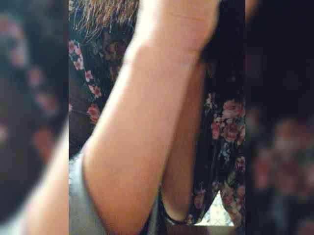 NotYourMuse1 webcam