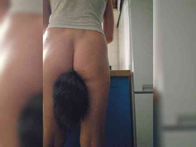 NotYourMuse1 webcam