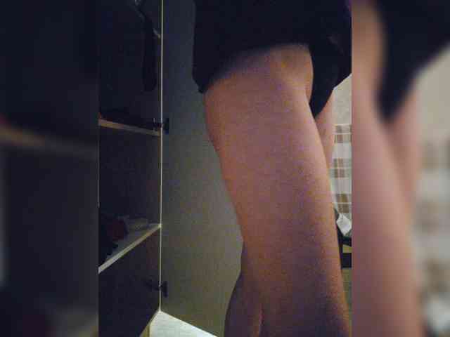 NotYourMuse1 webcam