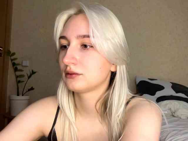 NorikoFalis webcam