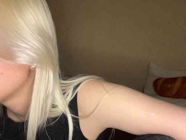 NorikoFalis webcam