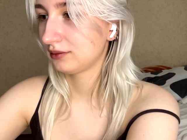 NorikoFalis webcam