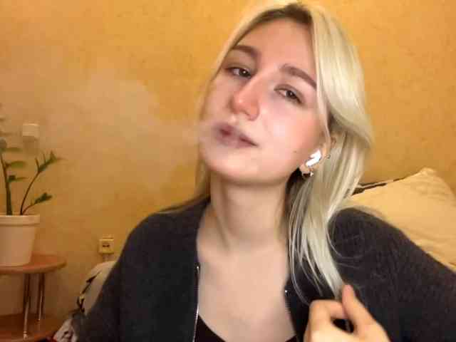 NorikoFalis's webcam live show